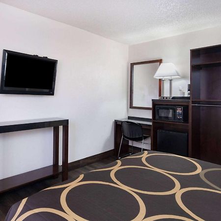 Super 8 by Wyndham San Diego Hotel Circle Exterior foto
