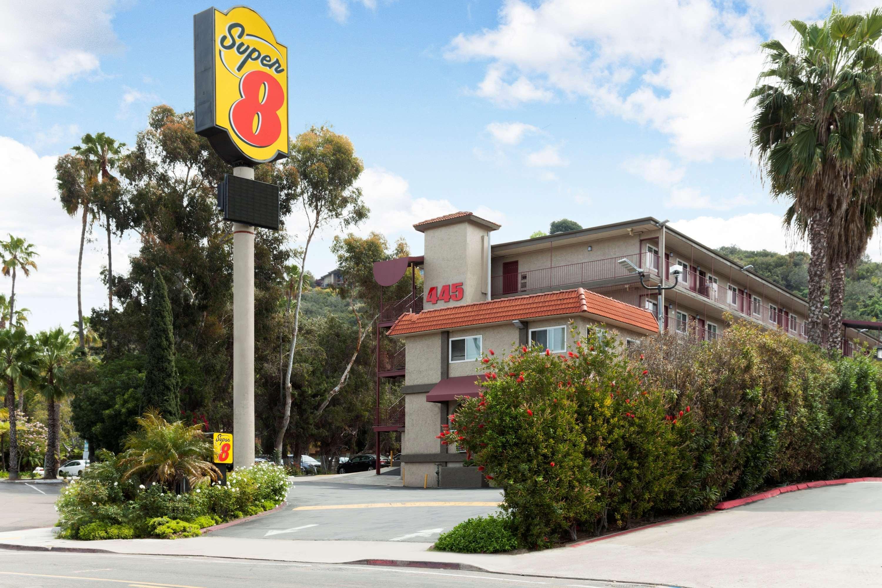 Super 8 by Wyndham San Diego Hotel Circle Exterior foto